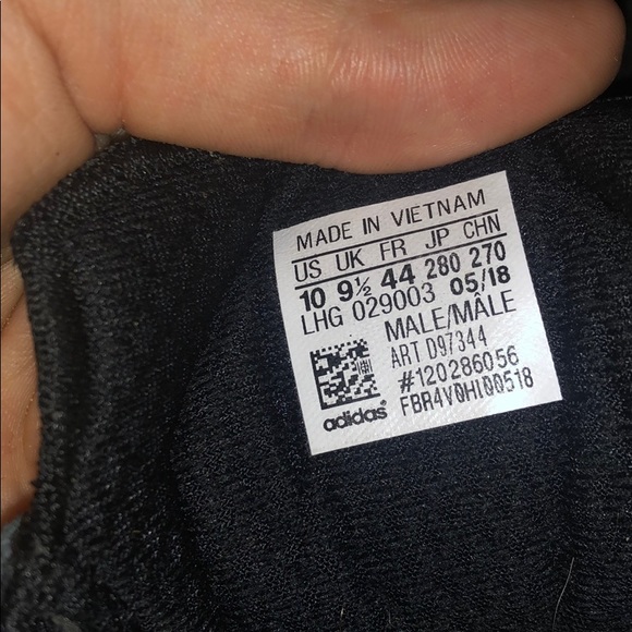 Adidas iniki runner - Picture 3 of 5